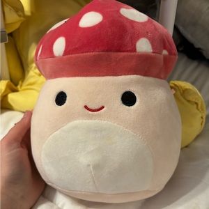 Malcom the mushroom squishmellow